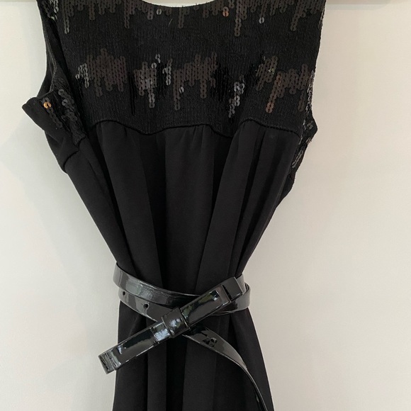 LBD w/ black bow belt - Picture 4 of 4
